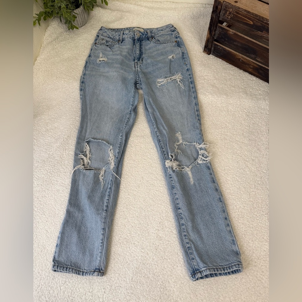 Pacsun distressed mom jeans
